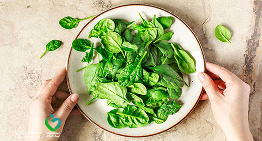 Quercetin-natural-benefits-spinach