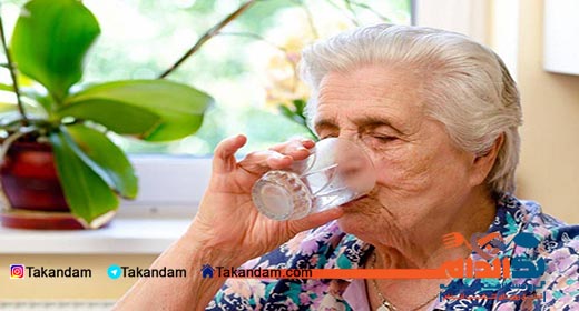 healthy-nutrition-for-elders-drink-water