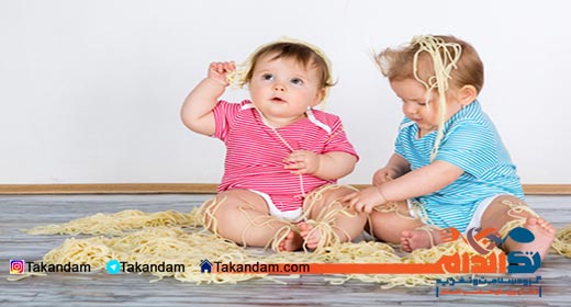 infant-nutrition-playing-with-pasta