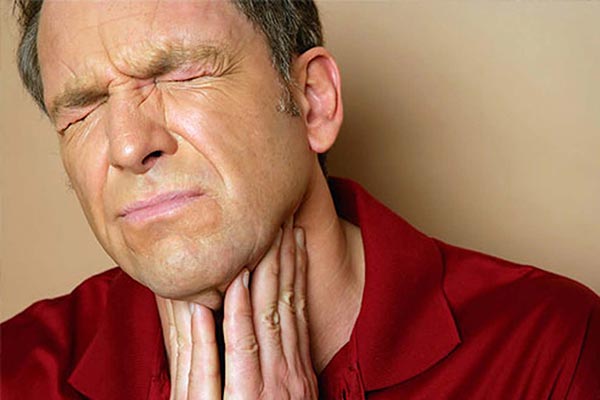 علل بروز گلودرد چیست؟