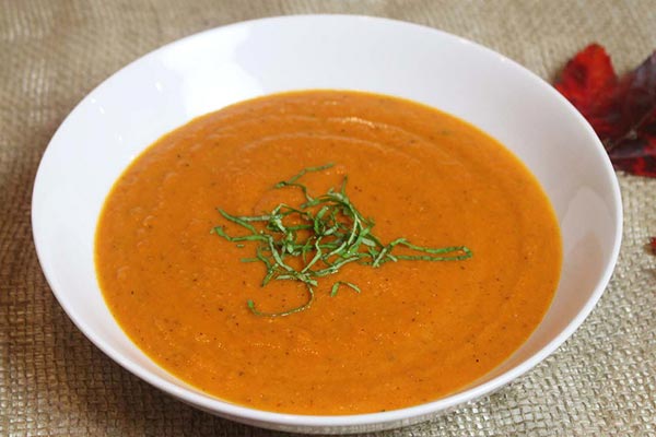 سوپ گوجه فرنگی و کدو حلوایی