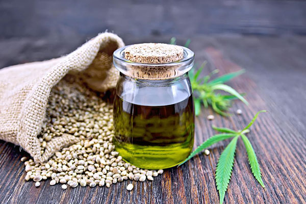 آیا استفاده از روغن شاهدانه برای سلامتی خطرناک است؟