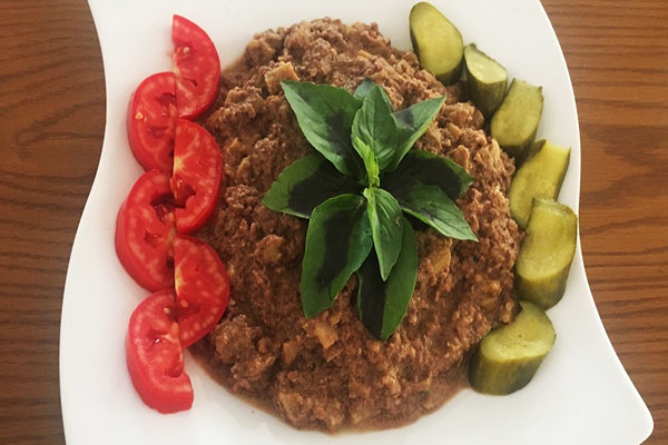 شش انداز بادمجان رشت